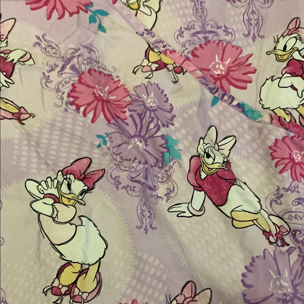 Women’s Disney Scrub Tops with Daisy Duck and Lady and the Tramp Designs - Picture 4 of 12